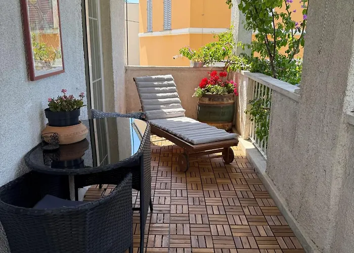 Secret Garden Lägenhet