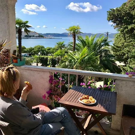 Secret Garden Διαμέρισμα *